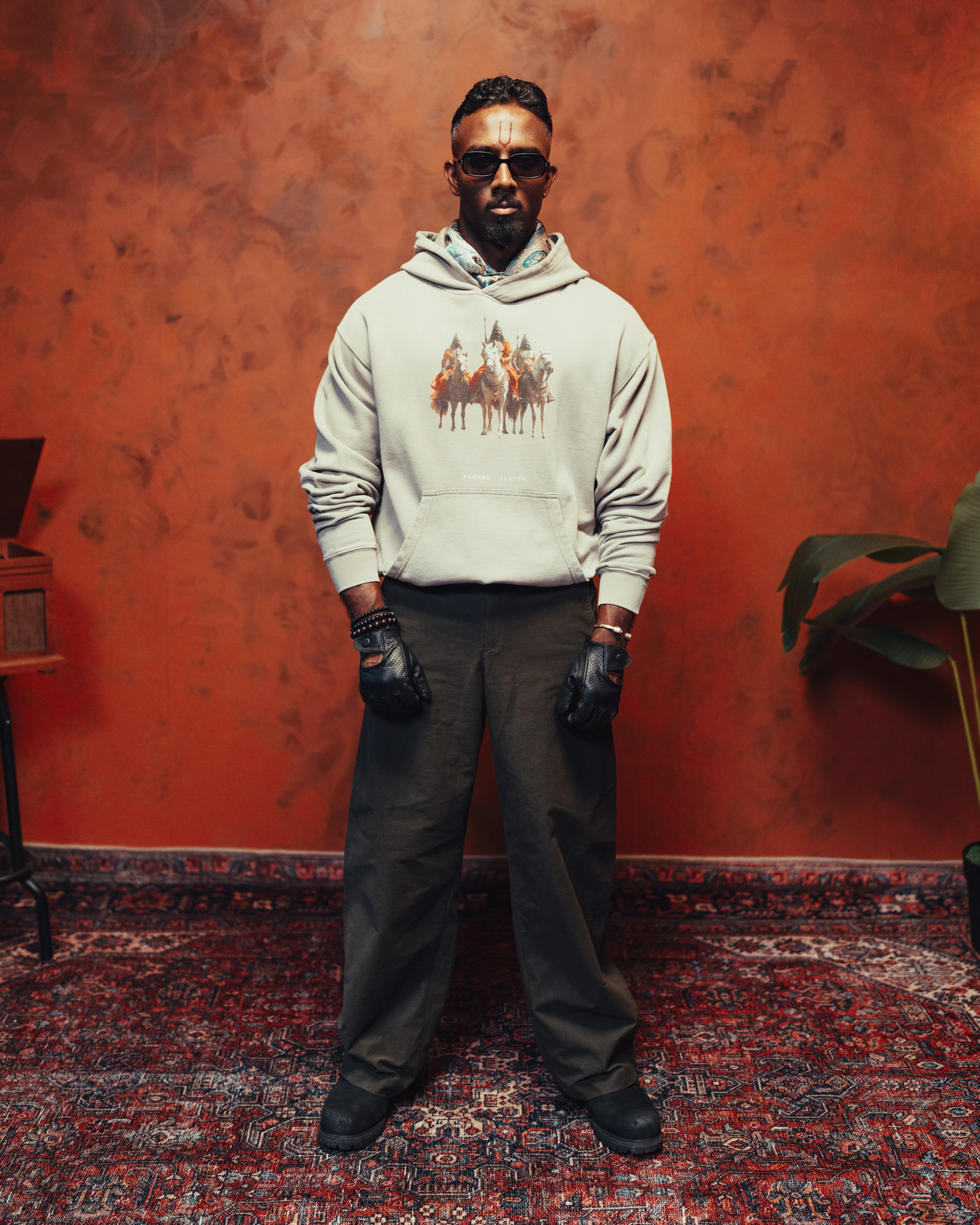 Chola Trifecta Hoodie - Vintage Dune