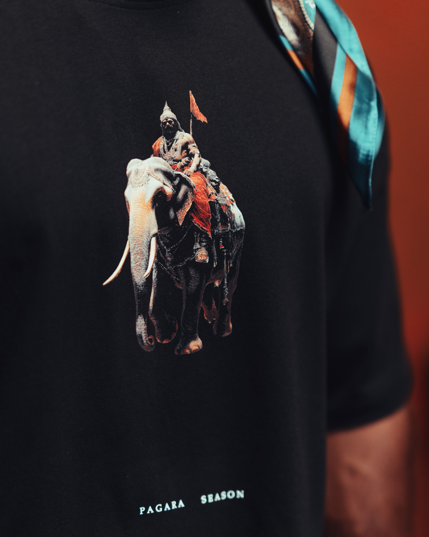 Elephant Chola T-shirt - Black