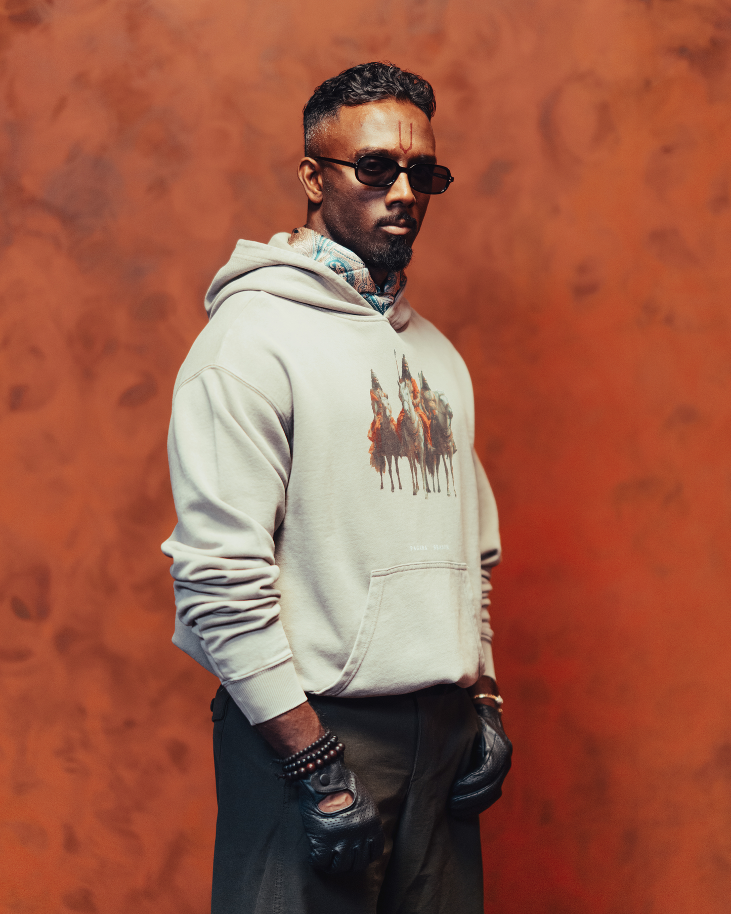 Chola Trifecta Hoodie - Vintage Dune